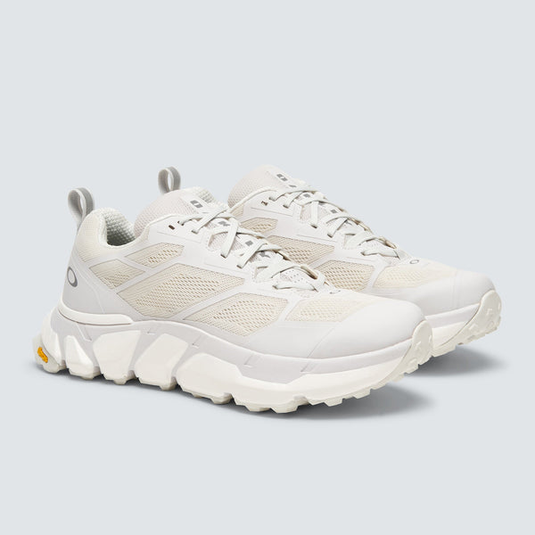 [FOF100350-1A7] MENS OAKLEY LIGHT BREATHE - TRIPLE WHITE