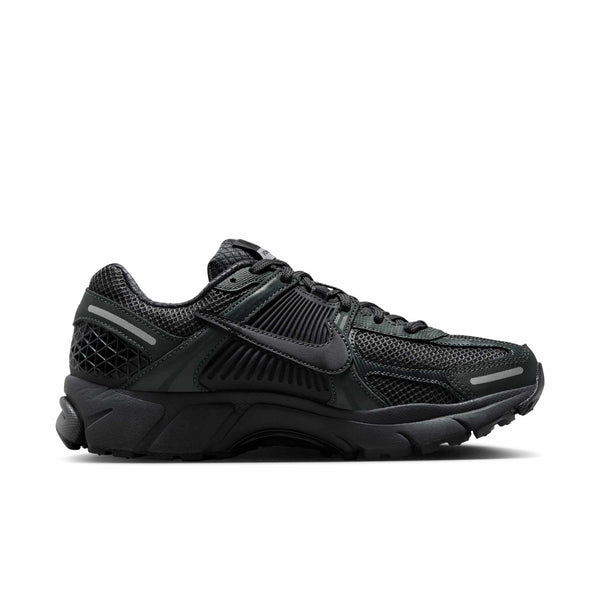 [FQ7079-002] WOMENS NIKE ZOOM VOMERO 5
