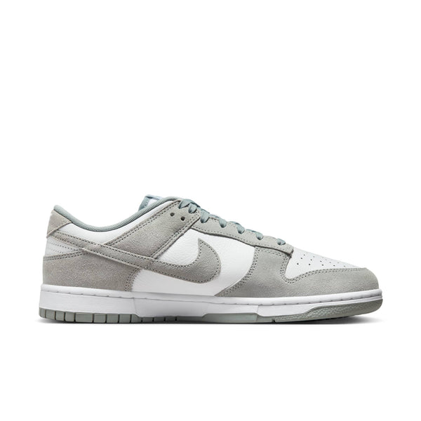 [FQ8249-101] MENS NIKE DUNK LOW RETRO SE