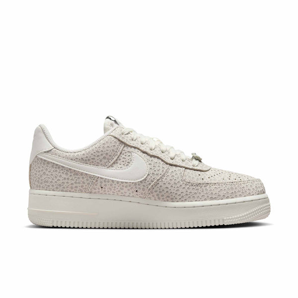 [FV6519-001] Womens Nike W AIR FORCE 1 '07 PRM