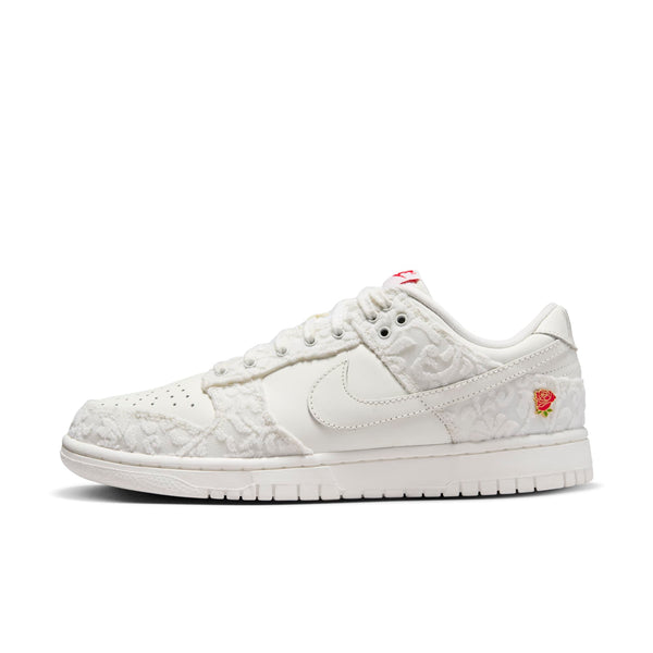 [FZ3775-133] Womens Nike DUNK LOW 'GIVE HER FLOWERS' (WMNS)