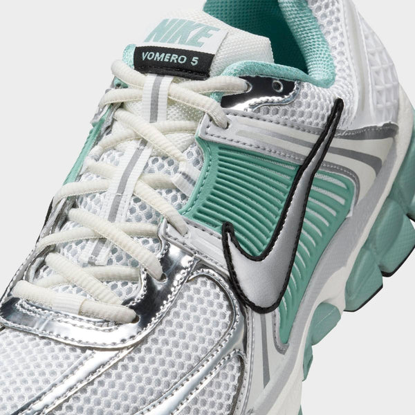 [HF1877-101] WOMENS NIKE ZOOM VOMERO 5 'CANNON'