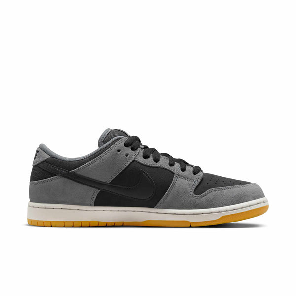 [HF3063-001] Mens Nike SB Dunk Low 'Dark Smoke Grey'