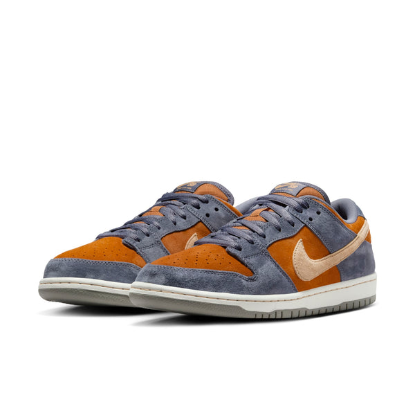 [HF3063-002] MENS NIKE SB DUNK LOW 'LIGHT CARBON MONARCH'
