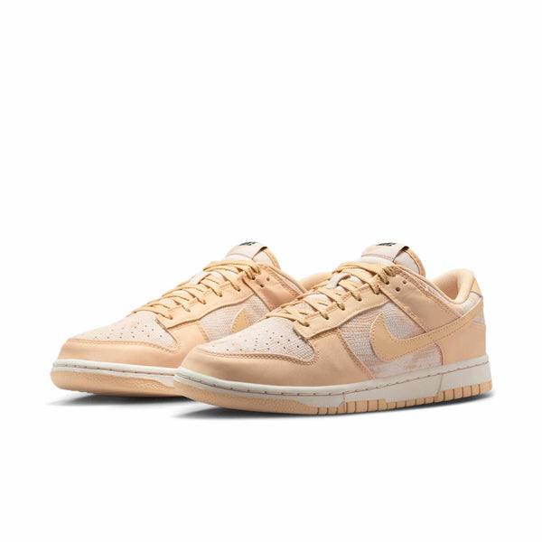 [HJ5777-101] Womens Nike DUNK LOW