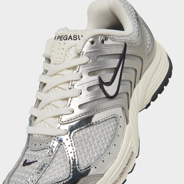 [HJ7310-025] WOMENS NIKE AIR PEGASUS 2005 'CHROME'