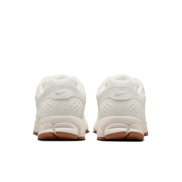 [HM5886-133] Womens Nike ZOOM VOMERO 5 'SAIL COCONUT MILK'