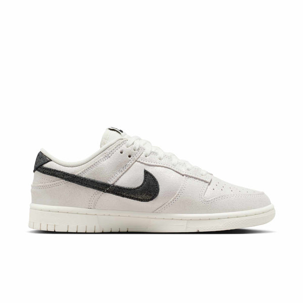 [HQ3502-100] WOMENS NIKE DUNK LOW SE