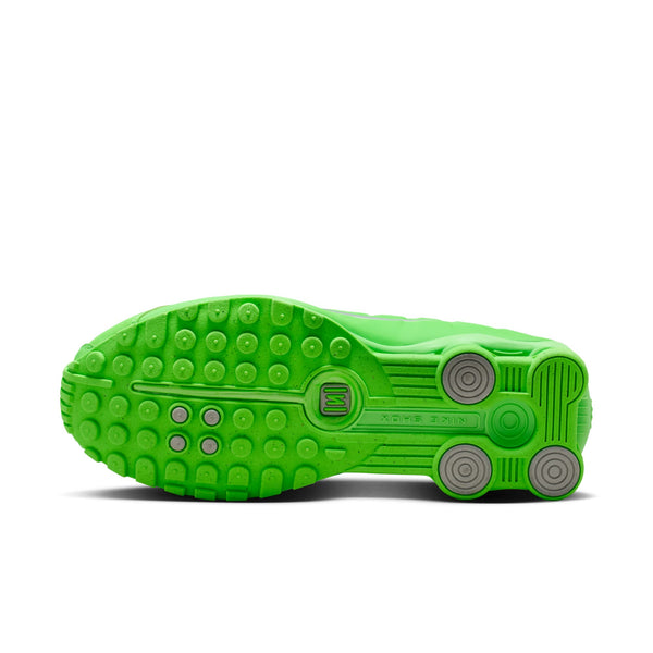 [HV0839-398] WOMENS NIKE SHOX R4 'GREEN STRIKE'
