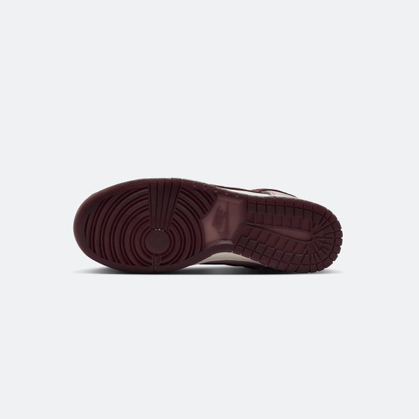 [IH1942-001] MENS NIKE DUNK LOW RETRO 'BURGUNDY CRUSH'