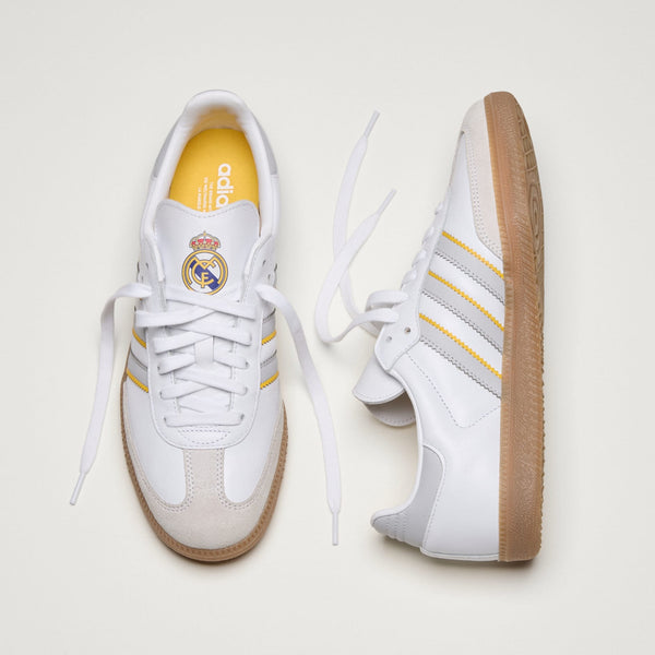 [JQ4038] MENS ADIDAS SAMBA LICENSED
