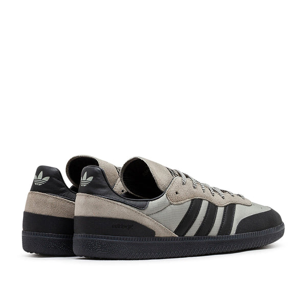 [JR5536] Mens Adidas Palos Hills '100 Thieves Silver Pebble Black'