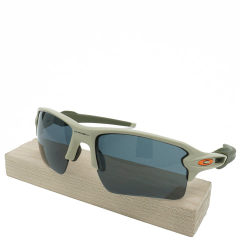 [OO9188-J2] Mens Oakley FLAK 2.0 XL Sunglasses