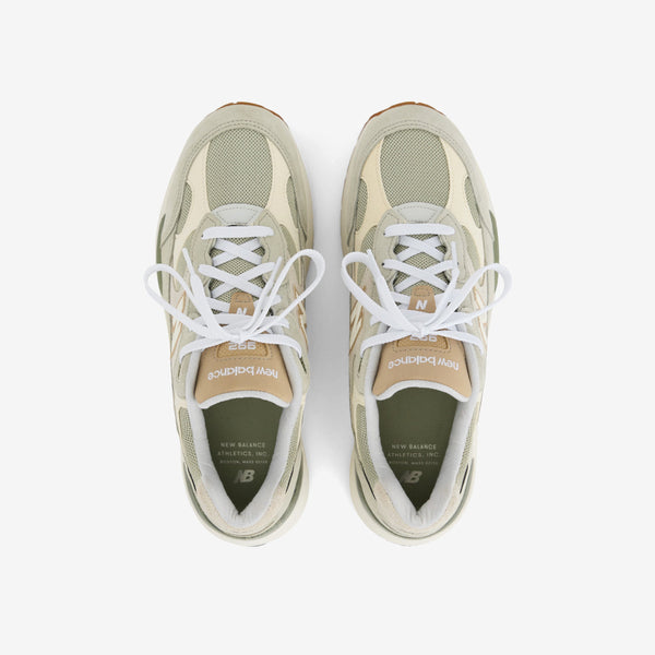 [U992720] MENS NEW BALANCE 992 MADE IN USA 'OLIVINE'