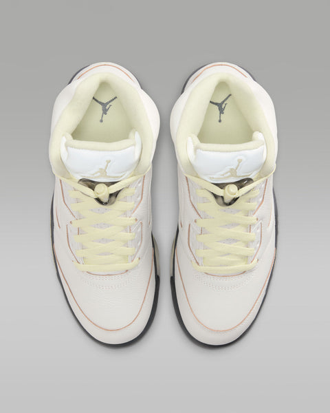 [IM7592-130] WOMENS AIR JORDAN RETRO 5 'LUMINOUS GREEN'
