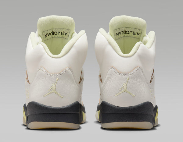 [IM7592-130] WOMENS AIR JORDAN RETRO 5 'LUMINOUS GREEN'