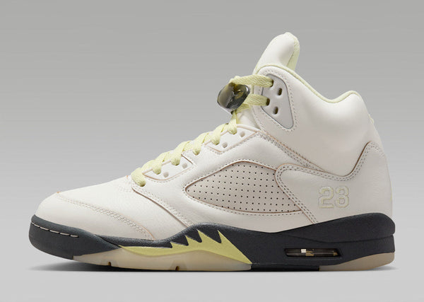 [IM7592-130] WOMENS AIR JORDAN RETRO 5 'LUMINOUS GREEN'