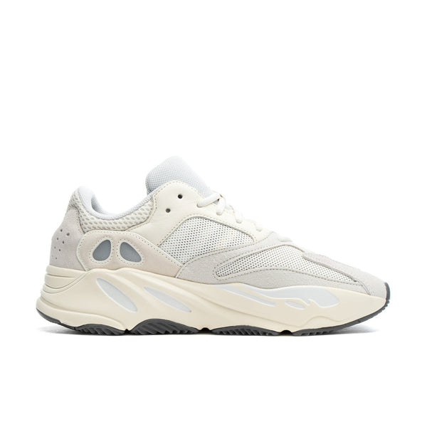 [EG7596] Mens Adidas YEEZY BOOST 700