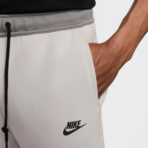[FB8002-014] MENS NIKE TECH FLEECE JOGGER PANTS