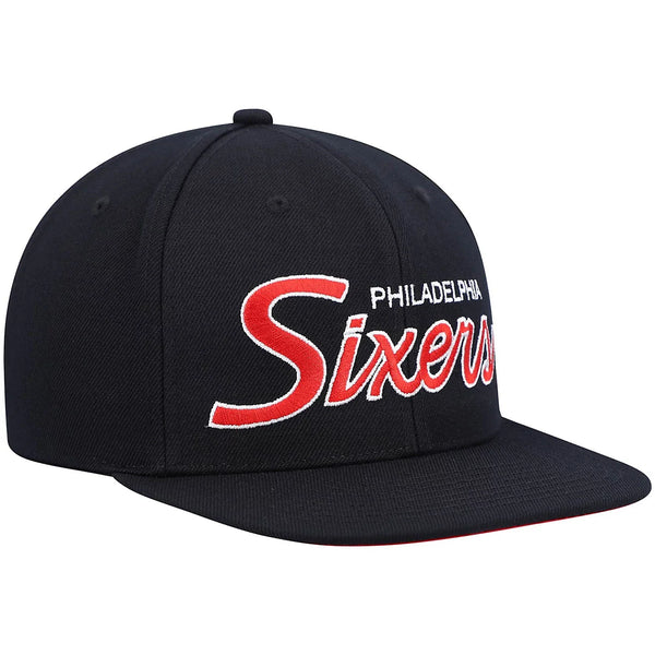 MENS MITCHELL & NESS NBA TEAM SCRIPT 2.0 SNAPBACK 76ERS