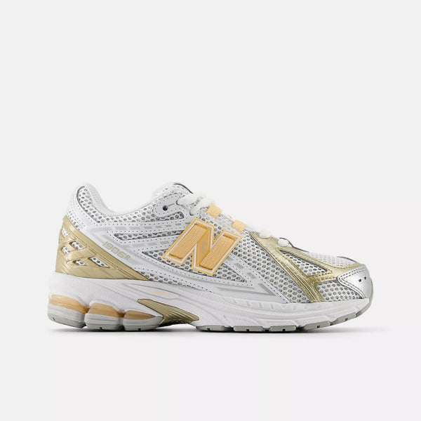 [GC1906CN] GRADE SCHOOL NEW BALANCE 1906R 'SILVER METALLIC PEACH BLOOM' (GS)
