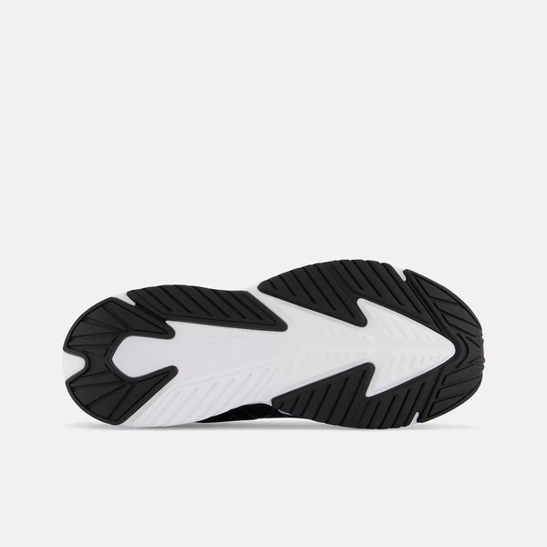 [GKRAVBW2 X-WIDE] GRADE SCHOOL NEW BALANCE RAVE RUN V2 'BLACK WHITE' EXTRA WIDE