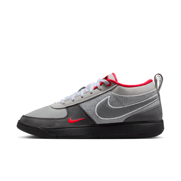 [IR0838-001] MENS NIKE BOOK 1 95 'SOLAR RED 95'