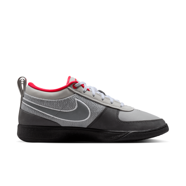 [IR0838-001] MENS NIKE BOOK 1 95 'SOLAR RED 95'