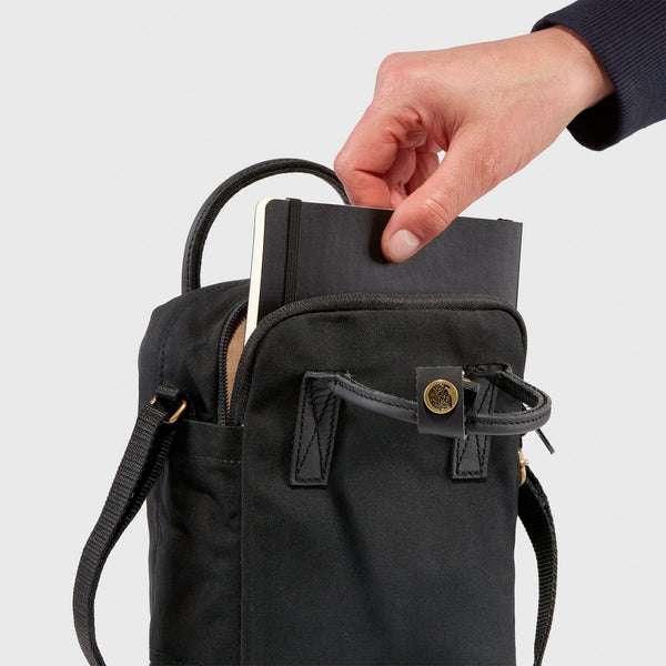 [23799-550] UNISEX FJALLRAVEN KANKEN NO. 2 SLING BAG