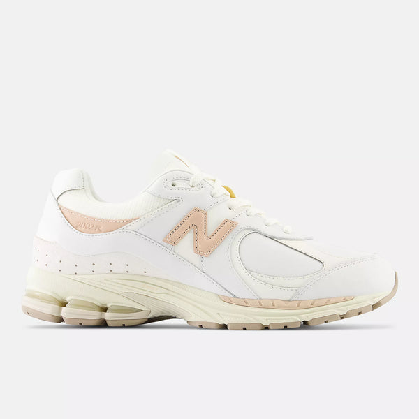 [M2002RVF] MENS NEW BALANCE 2002R 'WHITE VACHETTA TAN'