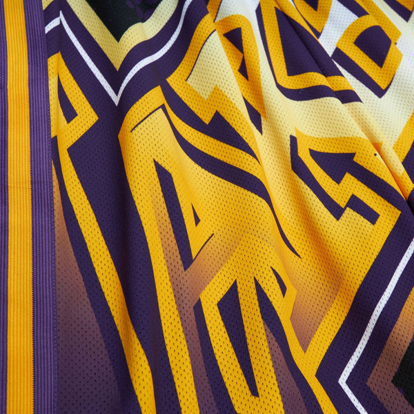 MENS MITCHELL & NESS NBA BIG FACE 7.0 FASHION SHORTS LAKERS