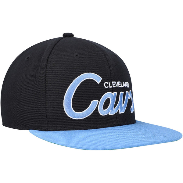 MENS MITCHELL & NESS NBA TEAM SCRIPT 2 SNAPBACK HWC CAVALIERS