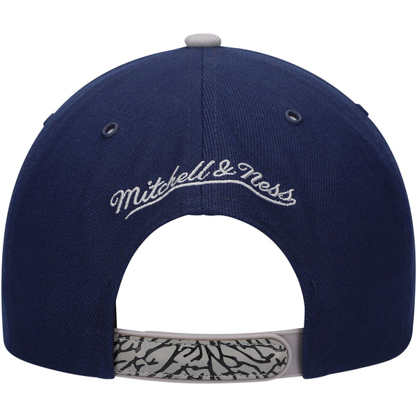 MENS MITCHELL & NESS NBA DAY 3 SNAPBACK BULLS - NAVY