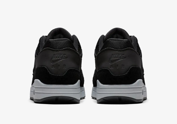 [AH8145-006] MENS NIKE AIR MAX 1 'BLACK REFLECTIVE HEEL'