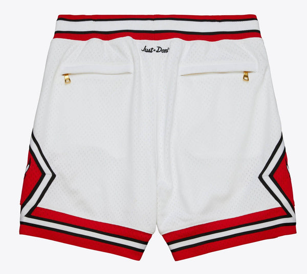 MENS MITCHELL & NESS NBA JUST DON 7IN HOME SHORTS BULLS