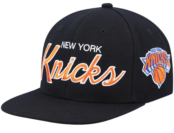 [HHSS3280-NYKYYPPPBLCK] MENS MITCHELL & NESS NBA TEAM SCRIPT 2.0 SNAPBACK KNICKS