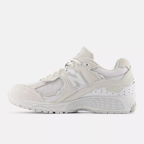 [U2002DXA] MENS NEW BALANCE 2002DX GORE-TEX 'WHITE' PROTECTION PACK