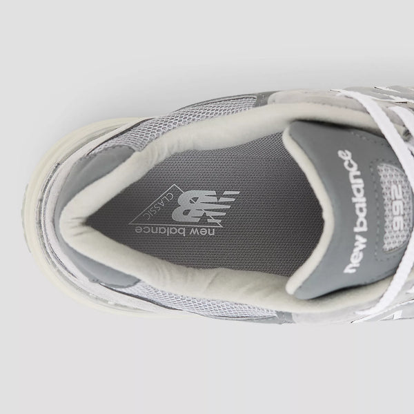 [U992GY] MENS NEW BALANCE 992 MIUSA GREY 'SILVER METALLIC'