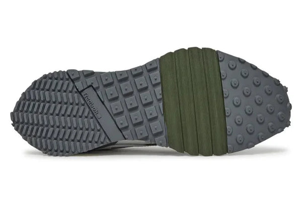 [100033435/IE4867] MENS REEBOK LX2200