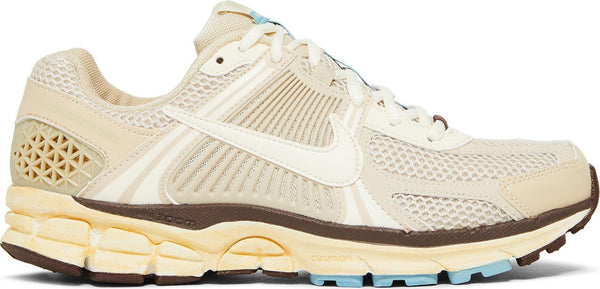 [FB8825-111] Womens Nike Zoom Vomero 5 'Oatmeal' (W)