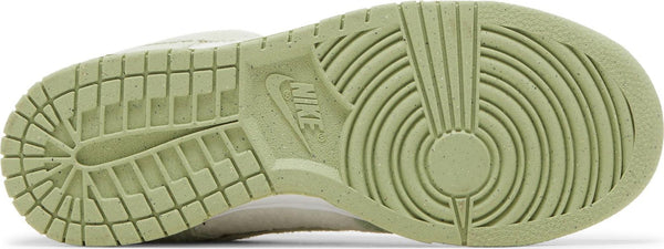 [DQ7579-300] Womens Nike Dunk Low SE 'Fleece Pack Honeydew' (W)