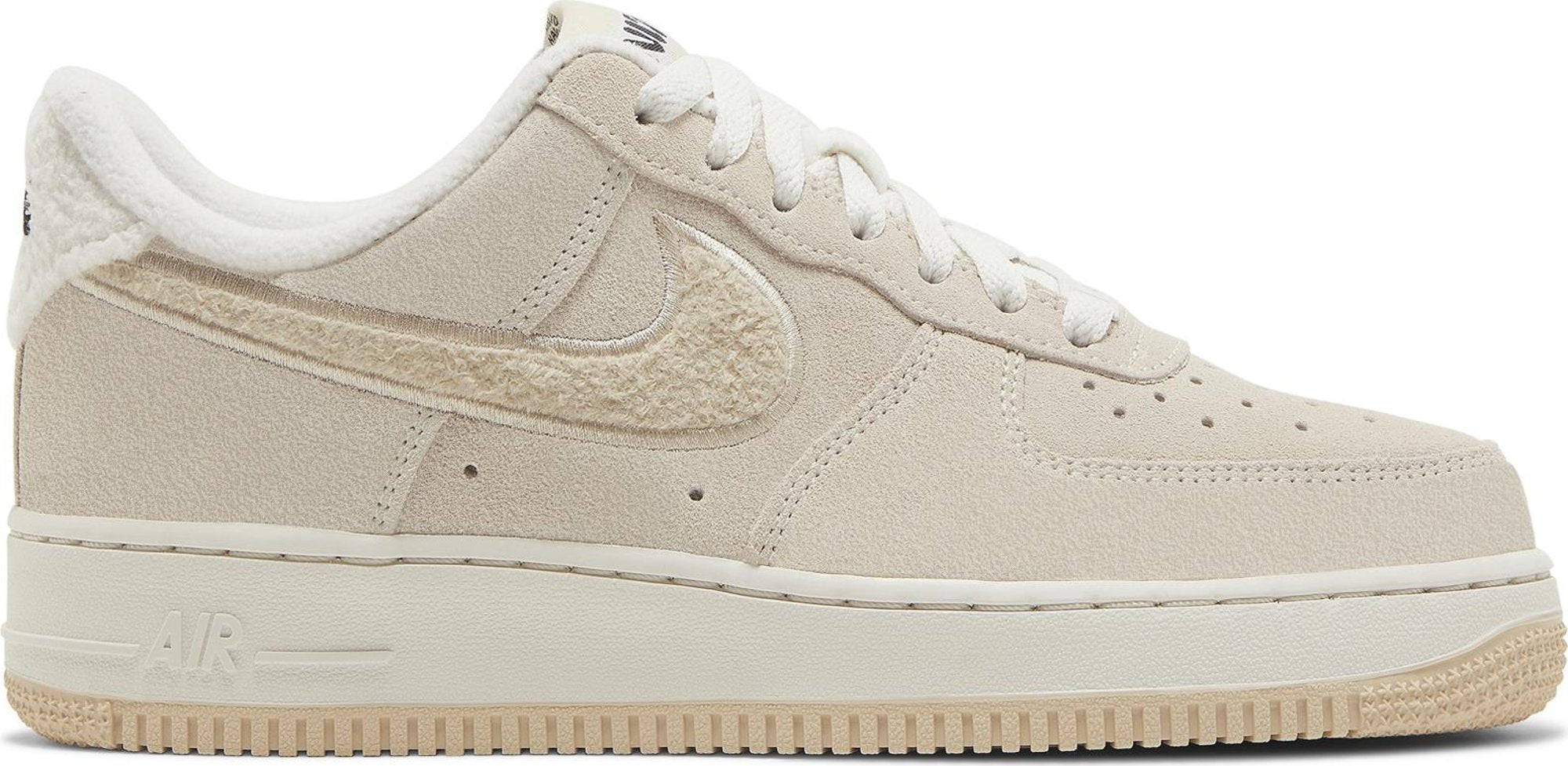 [DQ7583-001] Womens Nike AIR FORCE 1 LOW '07 SE 'SANDDRIFT GUM FLEECE'