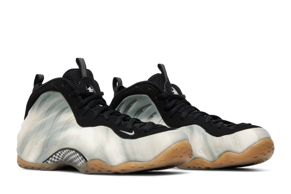 [FB2195-200] Mens Nike Air Foamposite One QS 'Dream a World'