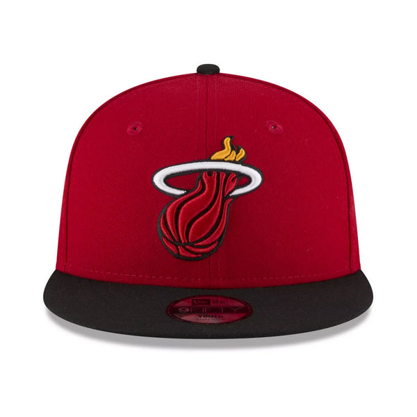 [70557047] Mens New Era NBA MIAMI HEAT 950 SNAPBACK 'ON THE COURT' - RED/BLACK