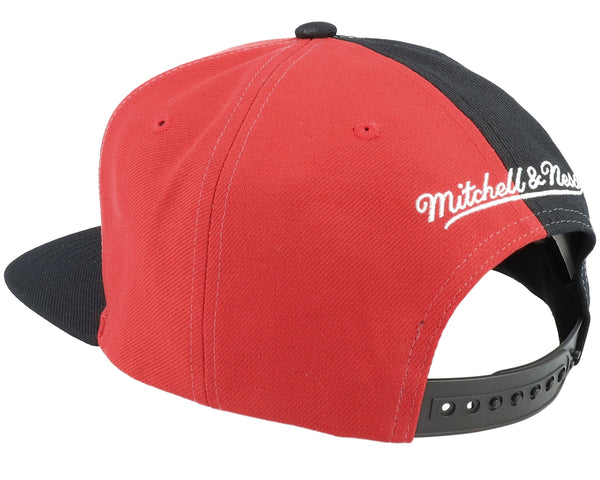 [HHSS4516-CBUYYPPPBLCK] MENS NBA CHICAGO BULLS SPLIT CROWN SNAPBACK