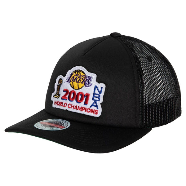 [5HSSMM21033-LALBLCK] MENS MITCHELL & NESS NBA LA LAKERS CHAMPIONSHIP TRUCKER