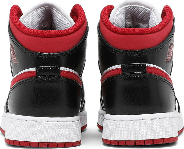 [DJ4695-122] Grade School Air Jordan Retro 1 Mid (GS) 'Gym Red Black White'