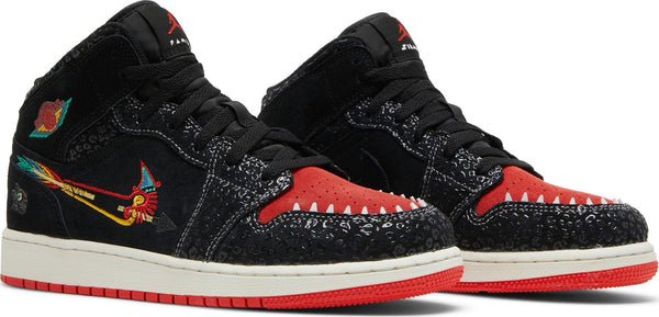 [DN5121-001] Grade School Air Jordan Retro 1 Mid (GS) 'Siempre Familia'