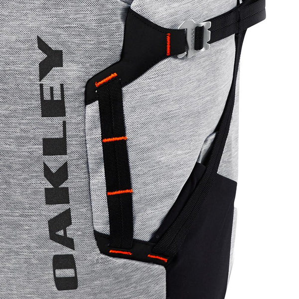 [92738A-23Q] Mens Oakley Voyage 27 Pack Backpack