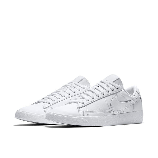 [AV9370-111] Womens Nike BLAZER LOW LE 'WHITE'